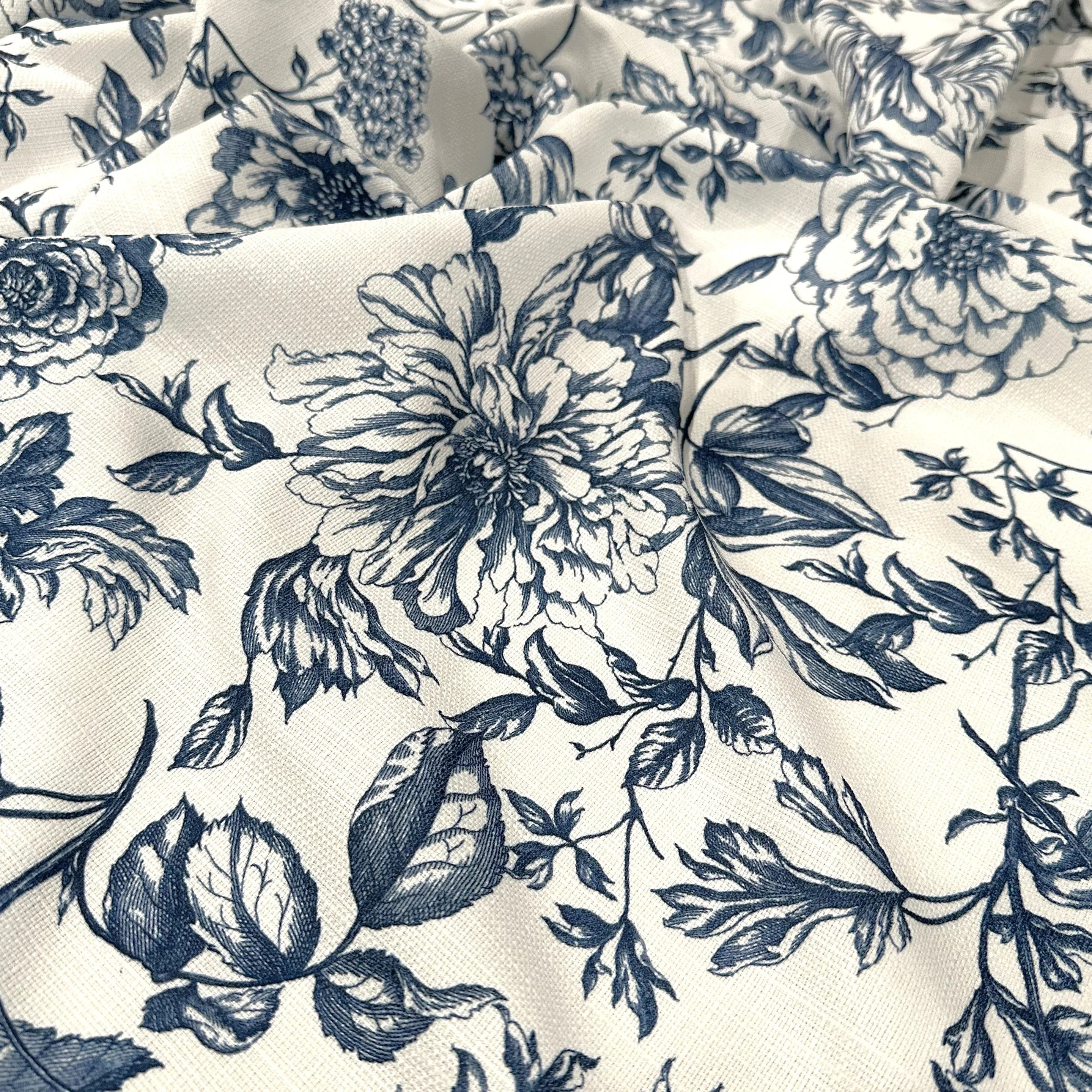 Artistry Bloom Table Linen in Navy
