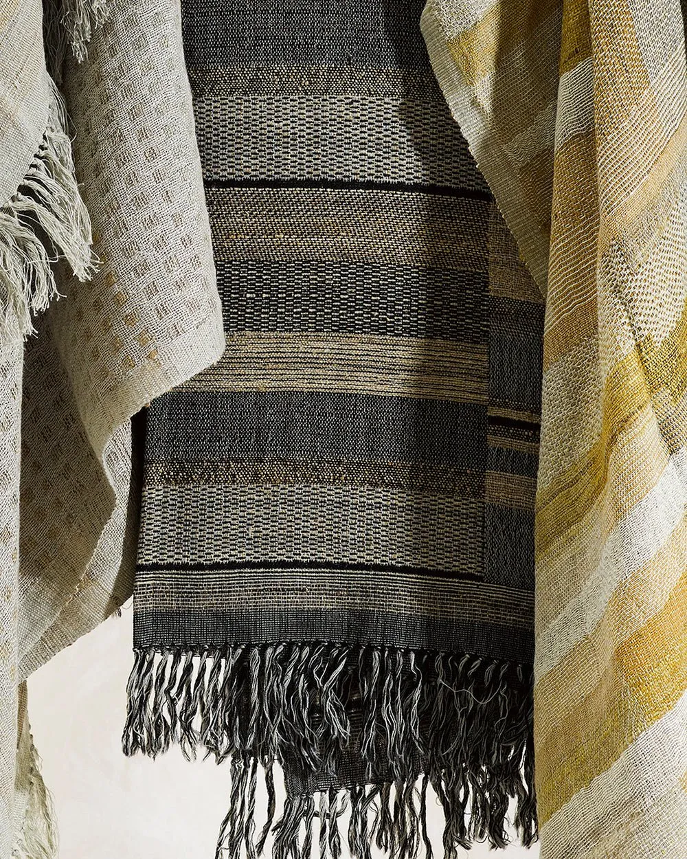 Kentucky Black/Straw Throw - Wool/Silk