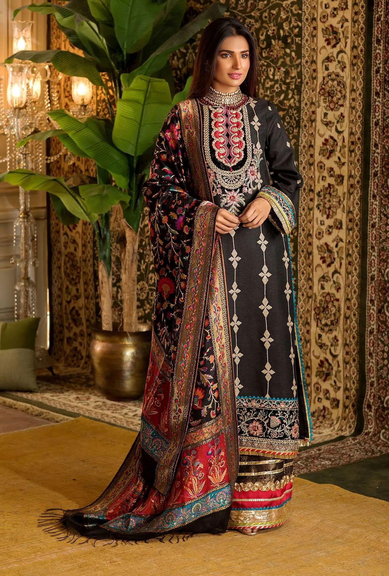 Noor by Saadia Asad Festive Embroidered Wedding Collection 2019 – D3-BLACK
