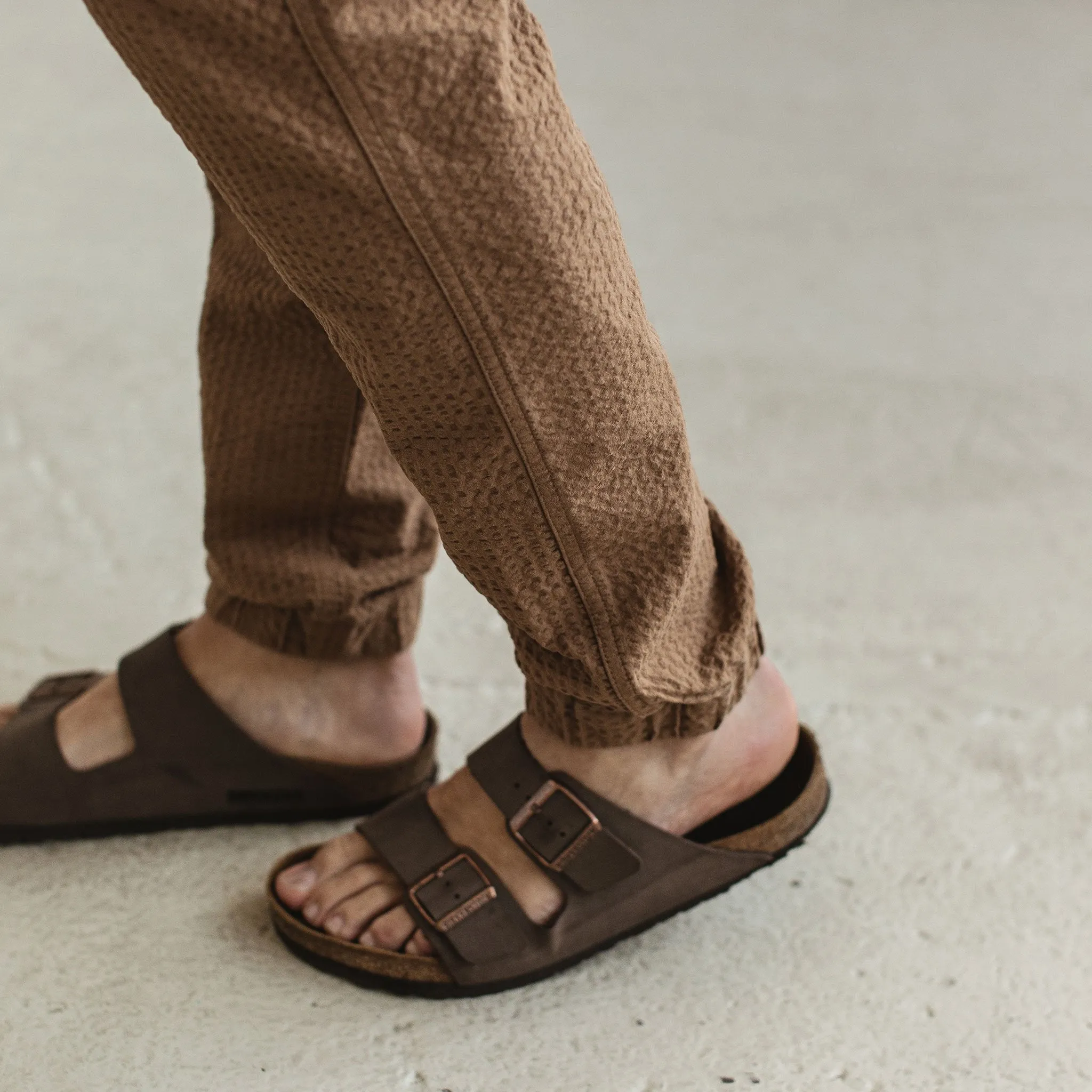 The Après Pant in British Khaki Seersucker
