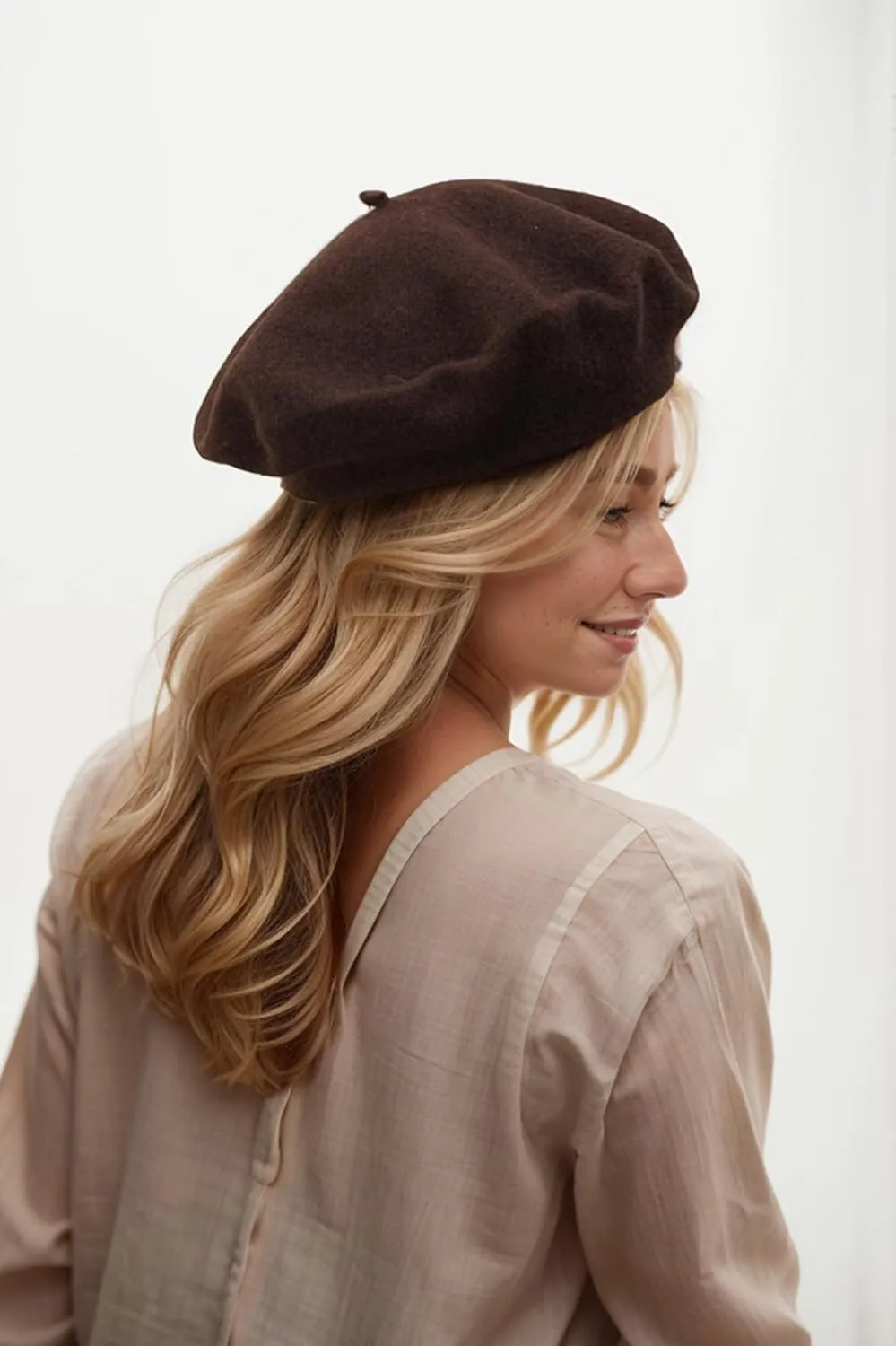 Women's Beret Hats - French Wool Blend Winter Cap, 70% Wool All-Season Soft Beret Hats for Women (Multi-Color)