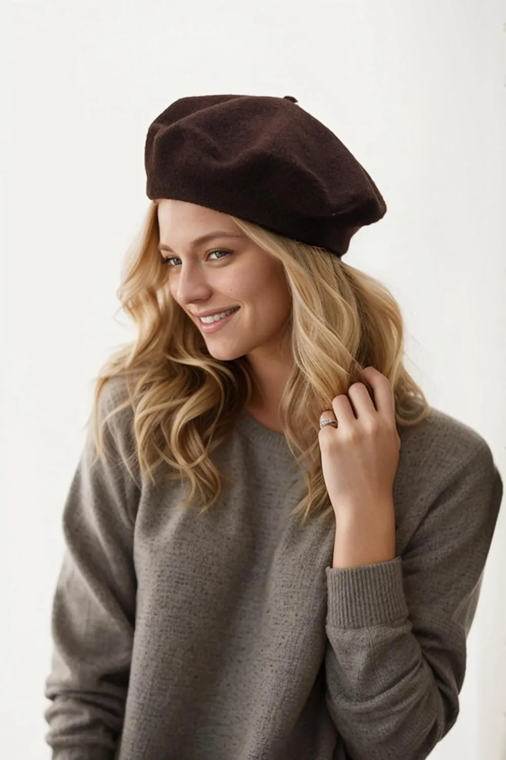 Women's Beret Hats - French Wool Blend Winter Cap, 70% Wool All-Season Soft Beret Hats for Women (Multi-Color)