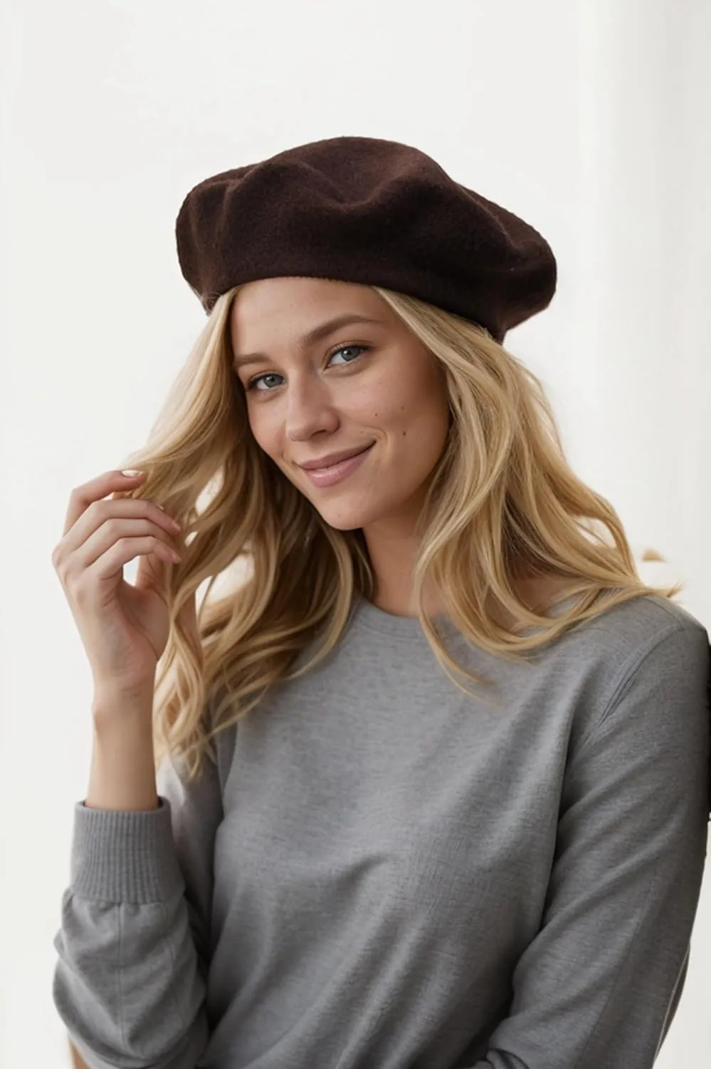 Women's Beret Hats - French Wool Blend Winter Cap, 70% Wool All-Season Soft Beret Hats for Women (Multi-Color)