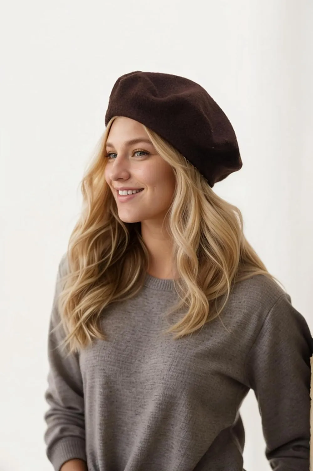 Women's Beret Hats - French Wool Blend Winter Cap, 70% Wool All-Season Soft Beret Hats for Women (Multi-Color)
