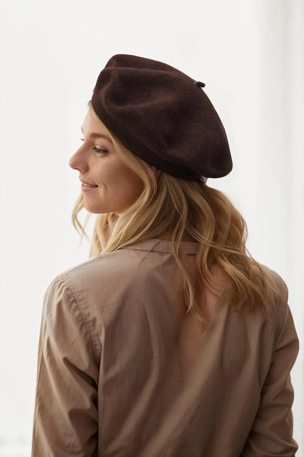 Women's Beret Hats - French Wool Blend Winter Cap, 70% Wool All-Season Soft Beret Hats for Women (Multi-Color)